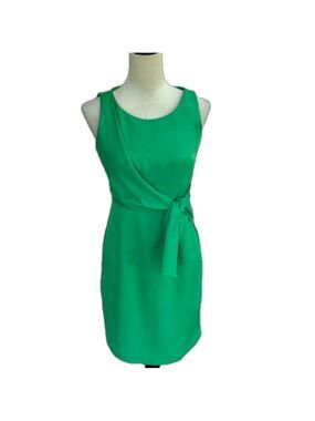 Stunning Green Dress w/ Front Tie: Size 2
